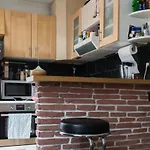 Superb Apartment 15 Minutes From The Republic